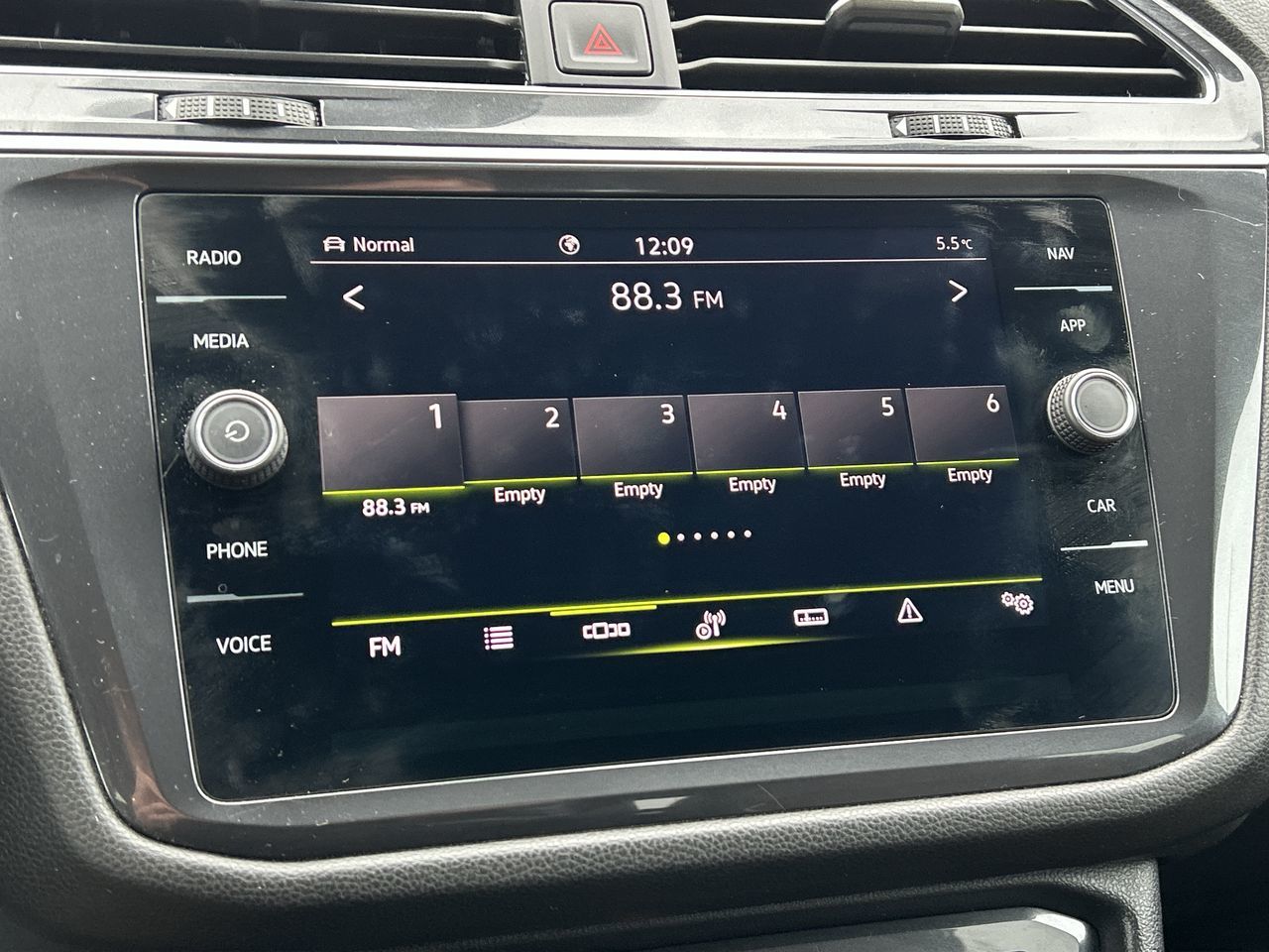 2022 Volkswagen Tiguan in Mississauga, Ontario