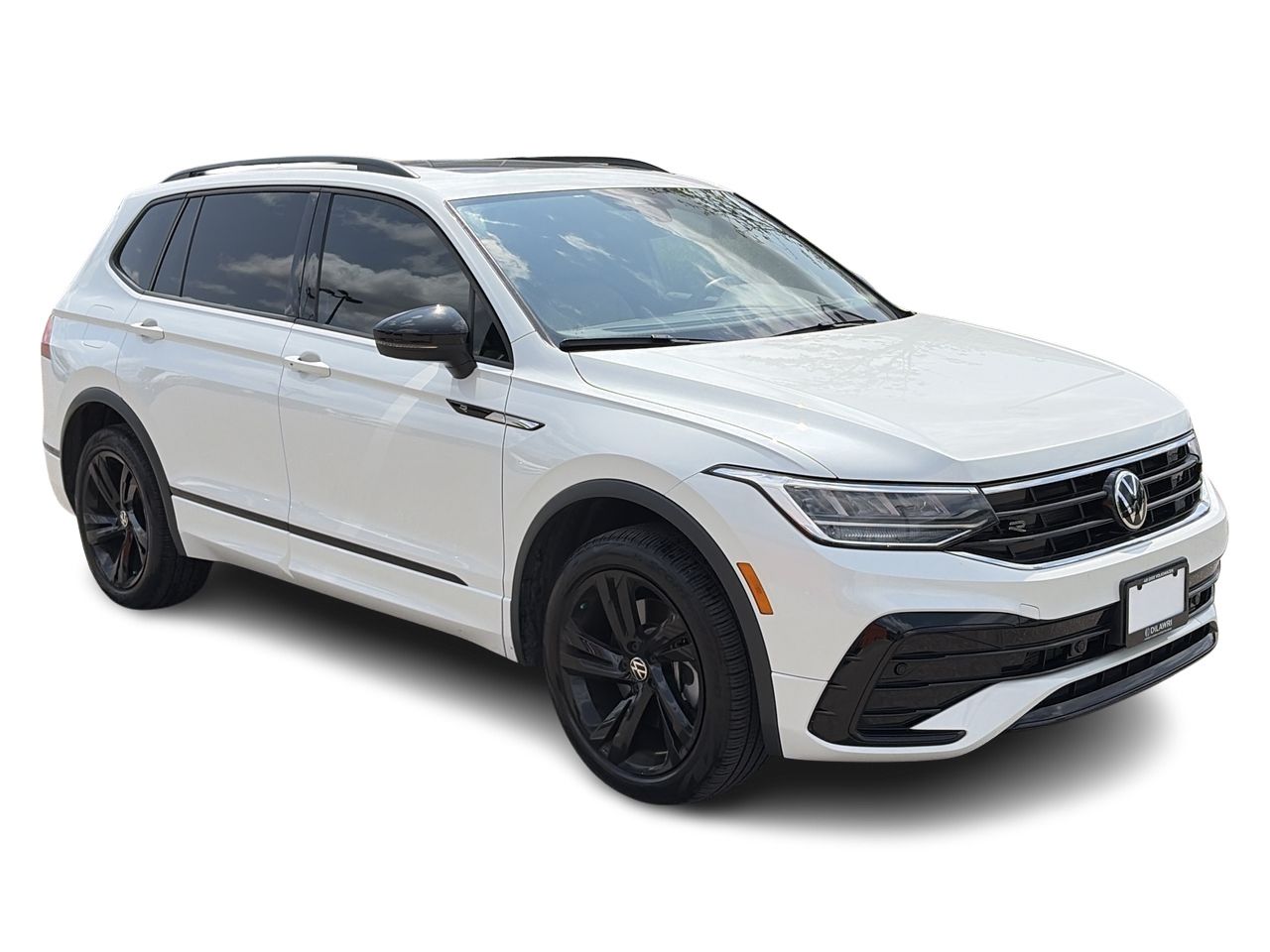 Photo 2024 Volkswagen Tiguan Comfortline R-Line Black 2.0T 8sp at w/Tip 4M #2