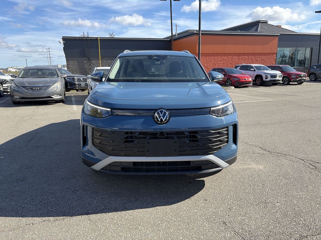 Photo 2026 Volkswagen Tiguan Trendline 4MOTION #4