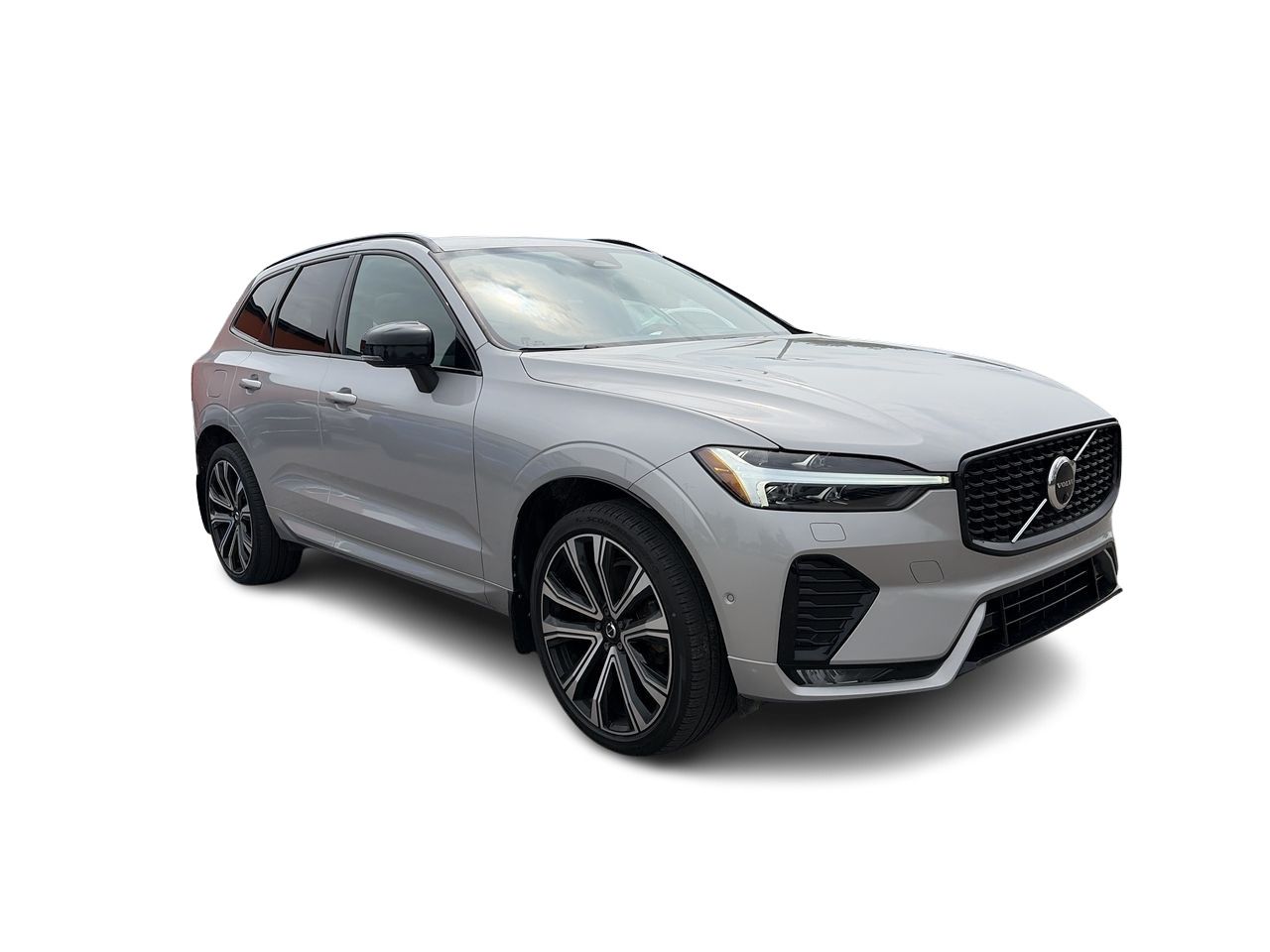 2022 Volvo XC60 in Mississauga, Ontario