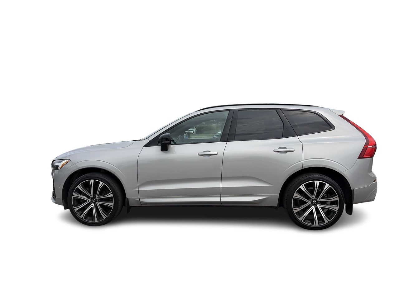 2022 Volvo XC60 in Mississauga, Ontario
