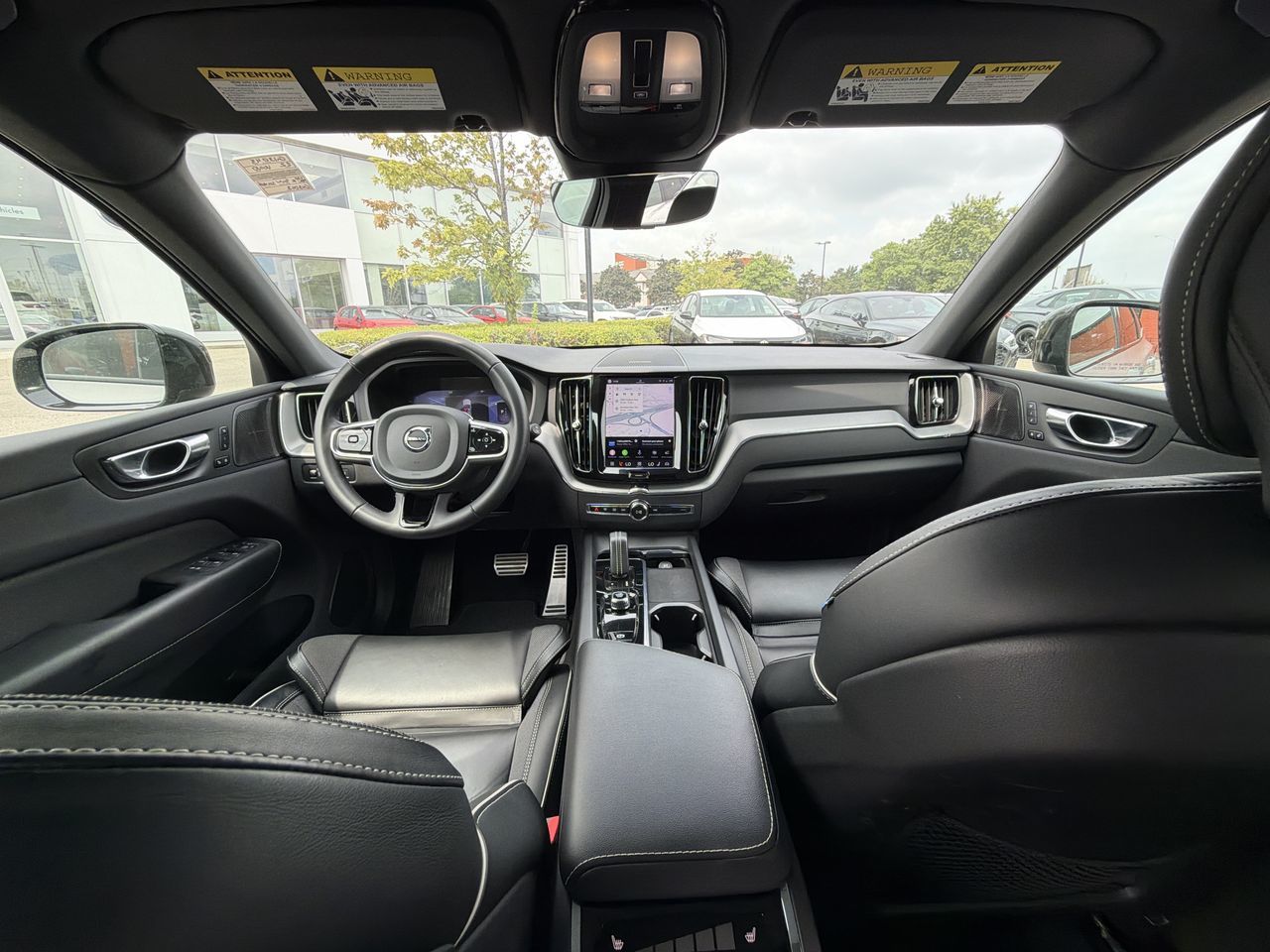 2022 Volvo XC60 in Mississauga, Ontario