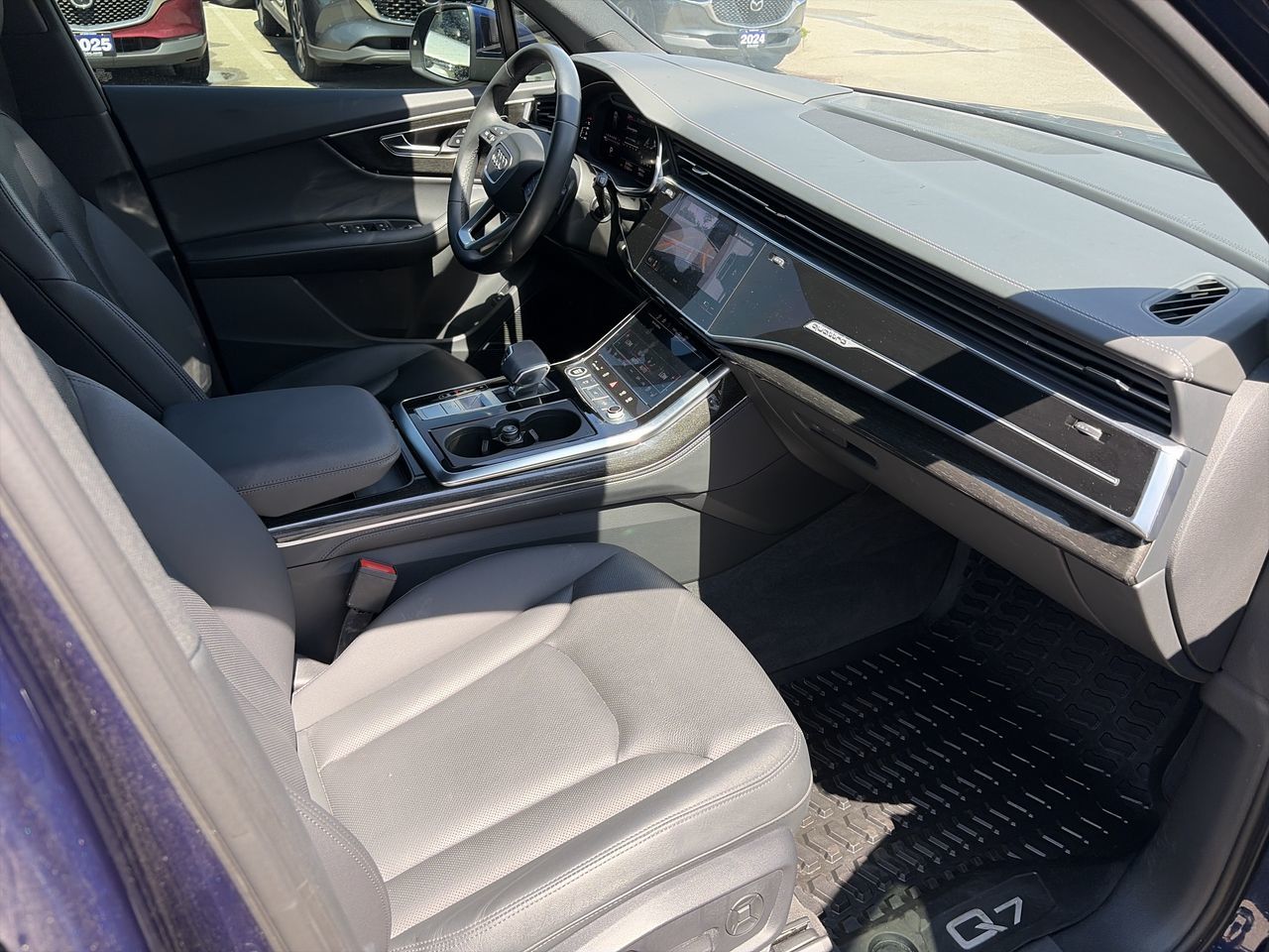 Audi Q7  2023