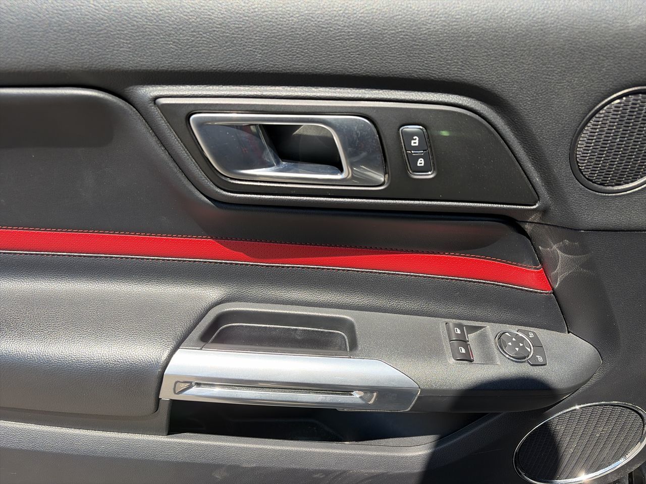 Ford Mustang  2018