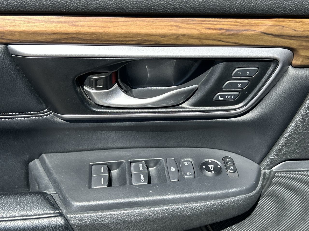 2017 Honda CR-V in Mississauga, Ontario