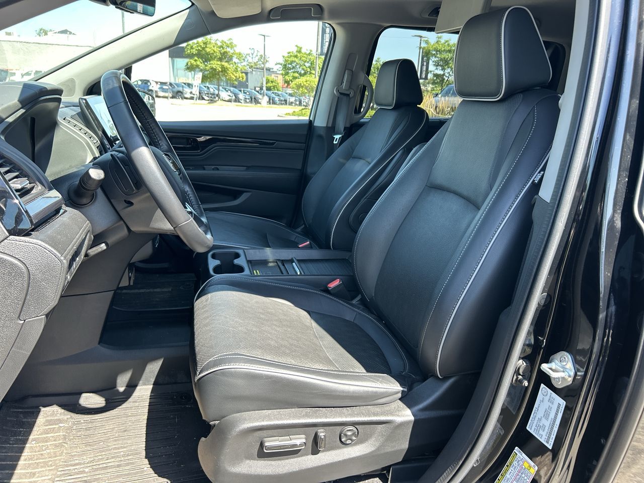 2022 Honda Odyssey in Mississauga, Ontario