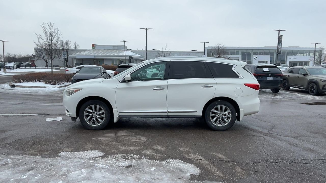 2013 Infiniti JX35 in Mississauga, Ontario