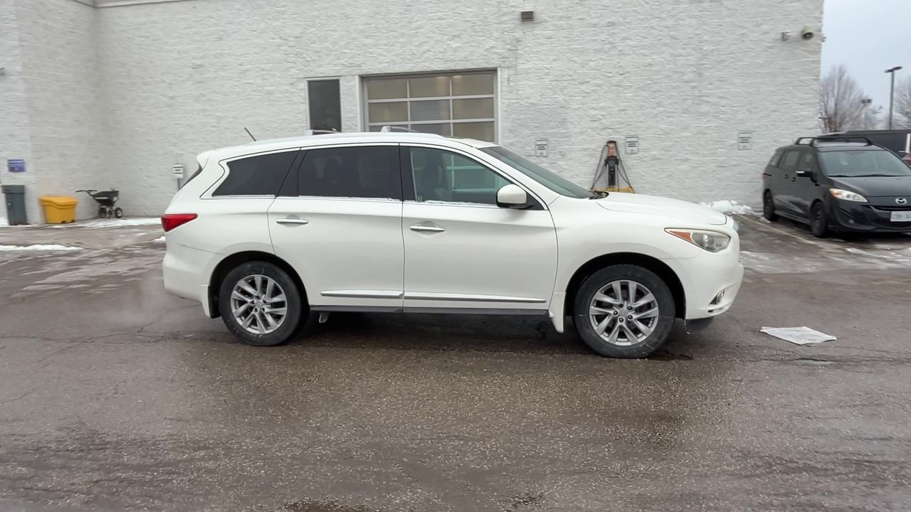 2013 Infiniti JX35 in Mississauga, Ontario