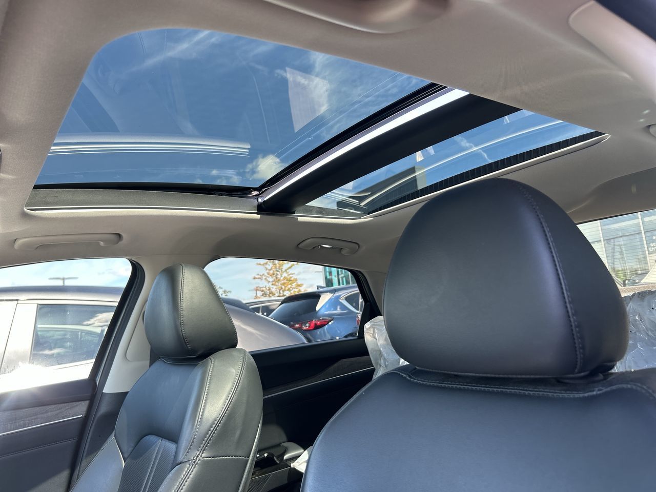2023 Kia K5 in Mississauga, Ontario