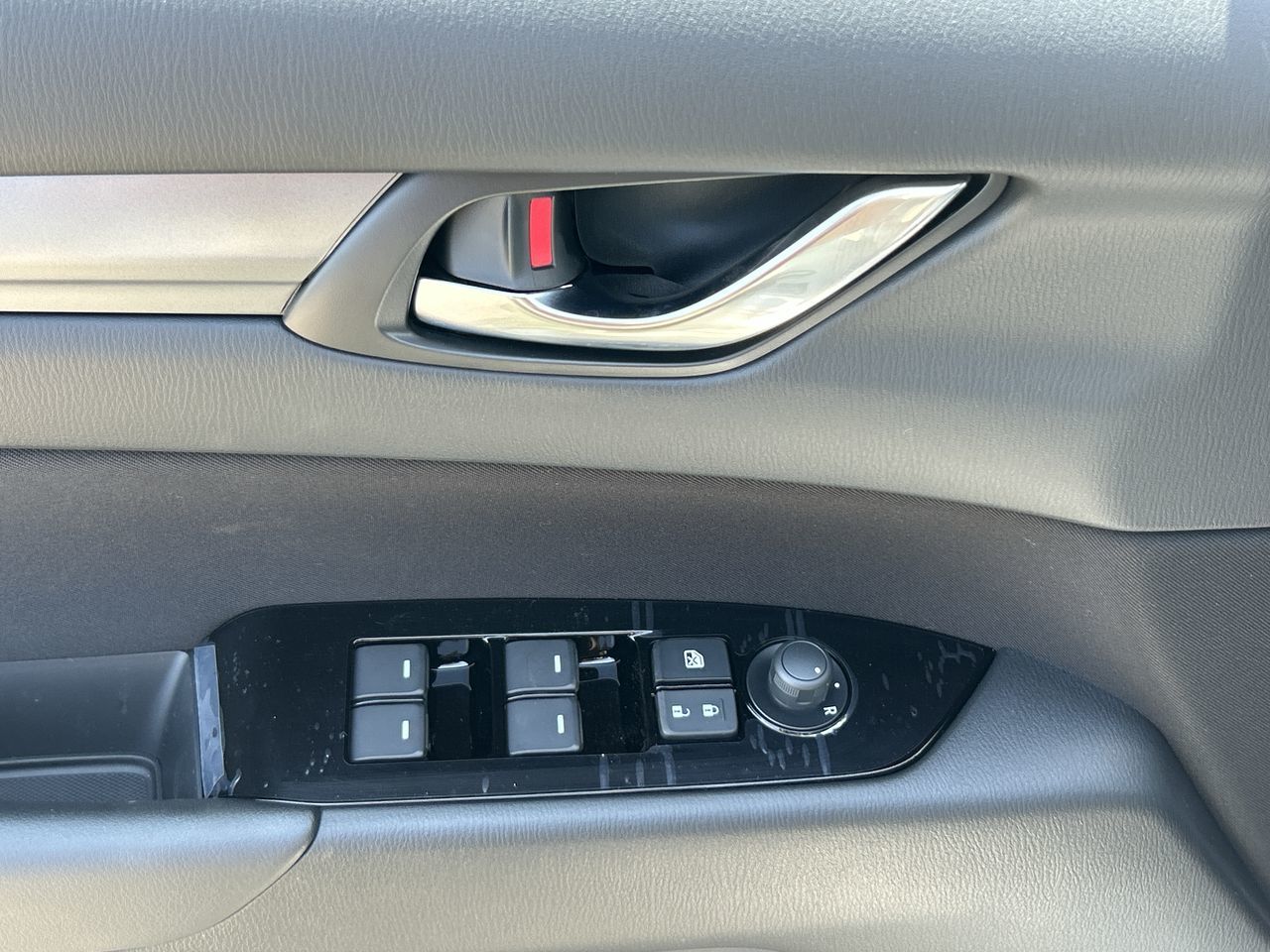 2025 Mazda CX-5 in Mississauga, Ontario