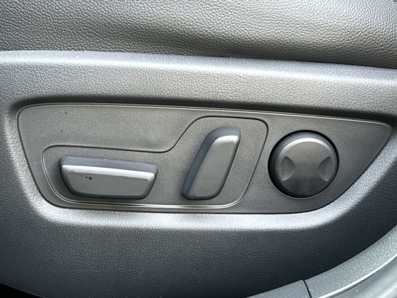 2025 Mazda CX-50 in Mississauga, Ontario