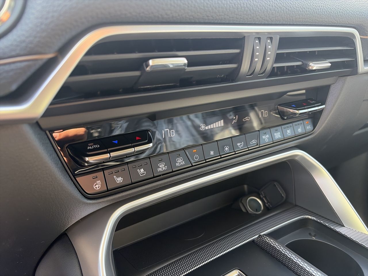 2026 Mazda CX-70 Mild Hybrid in Mississauga, Ontario
