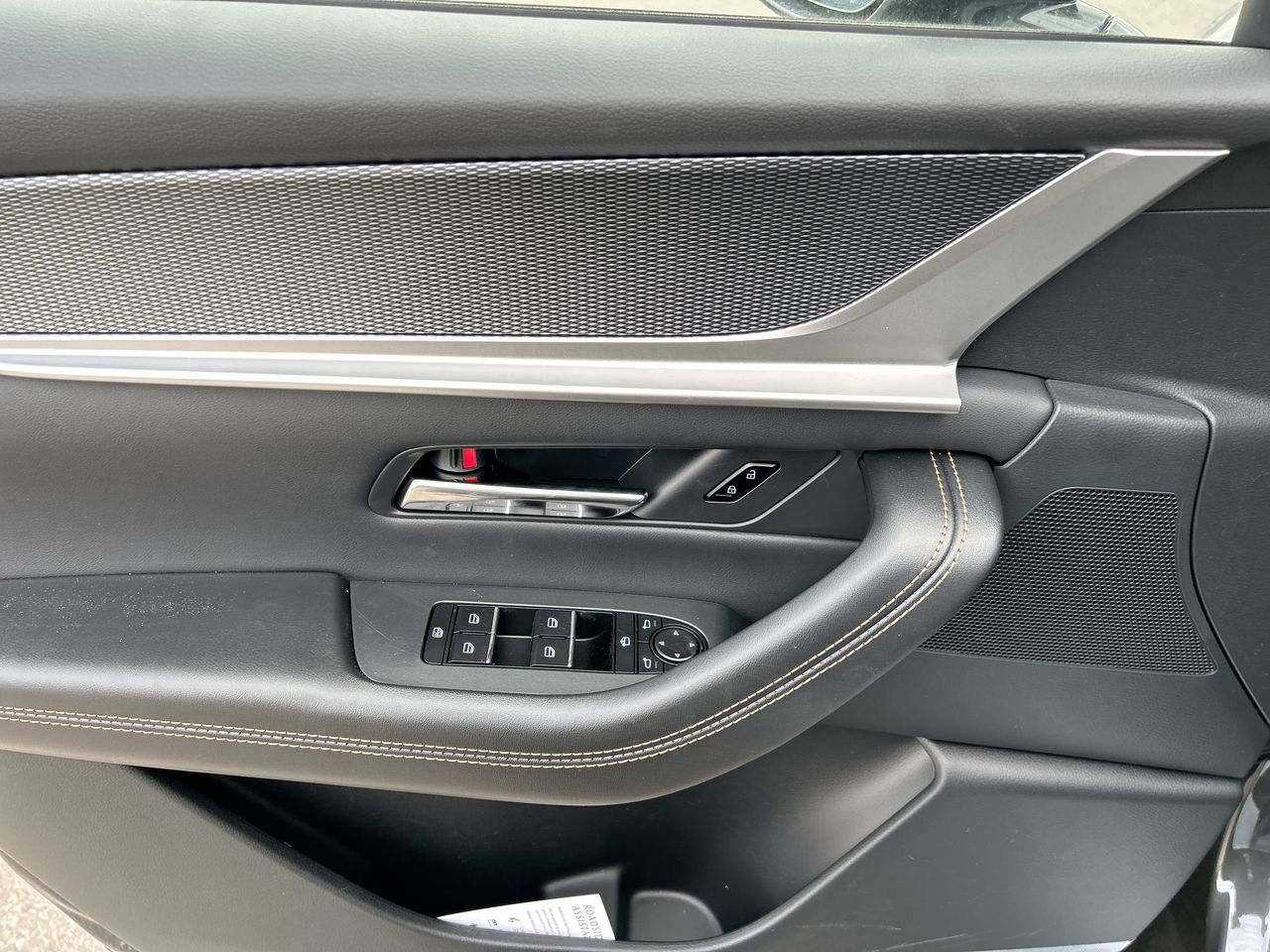 2025 Mazda CX-70 Plug-In Hybrid in Mississauga, Ontario