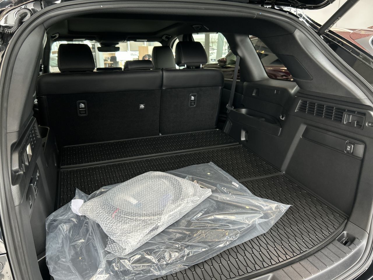 Mazda CX-70 Plug-In Hybrid  2025