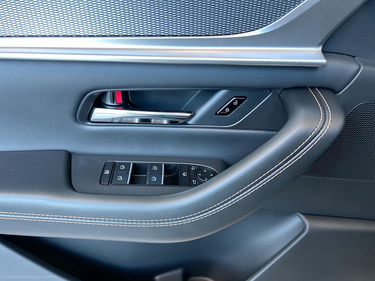 2025 Mazda CX-90 Hybrid in Mississauga, Ontario