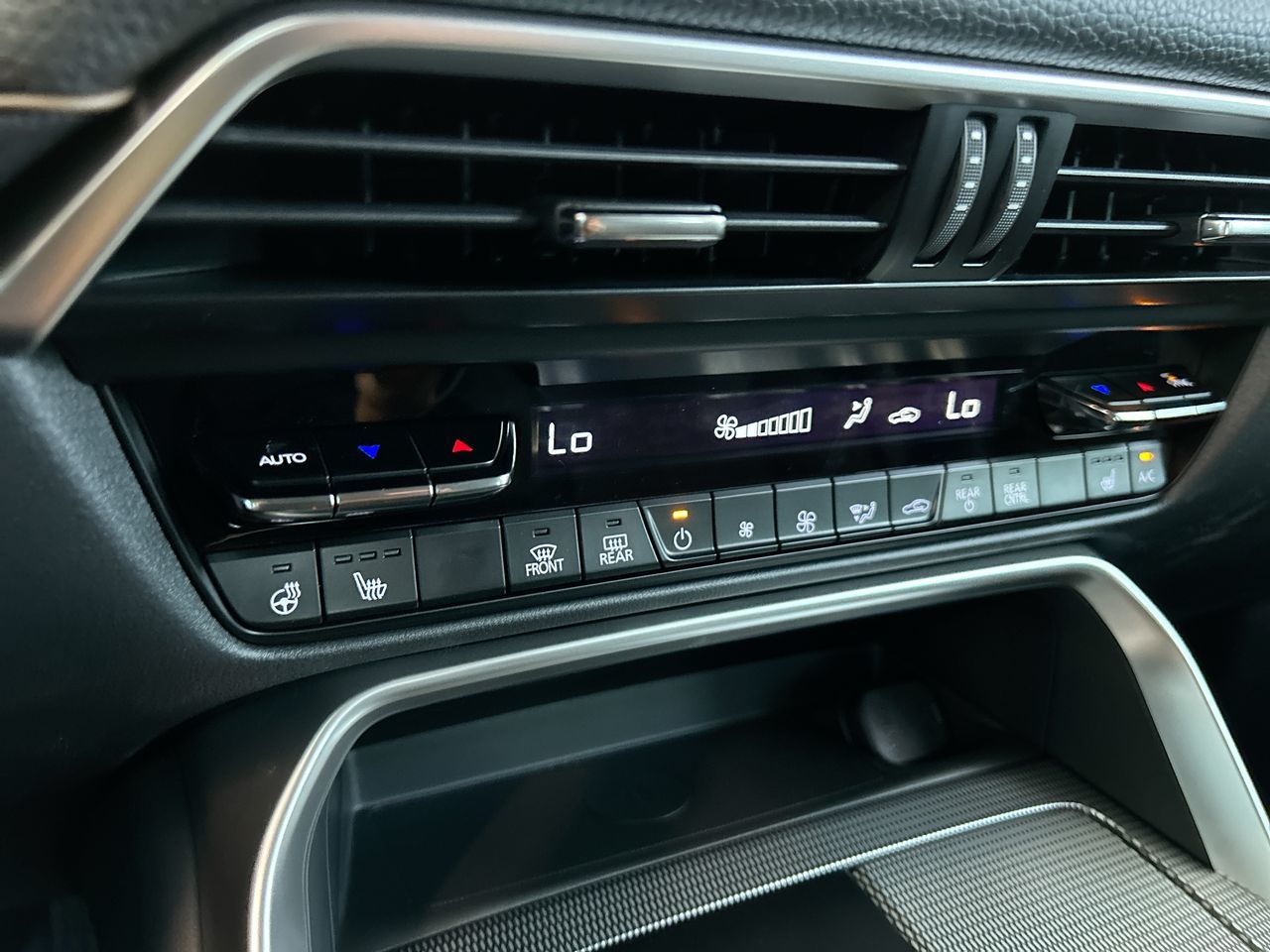 2025 Mazda CX-90 Hybrid in Mississauga, Ontario