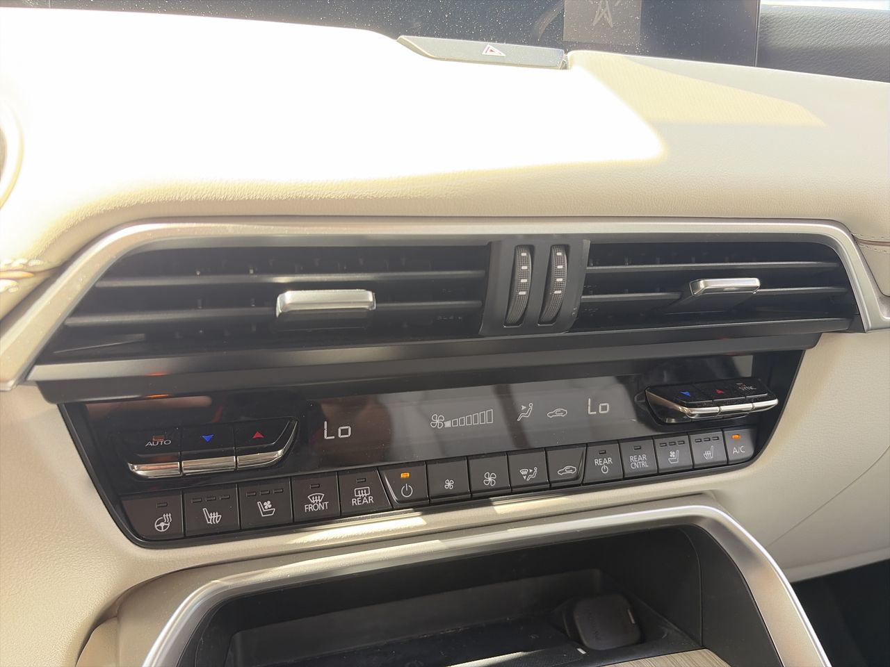 2025 Mazda CX-90 PHEV