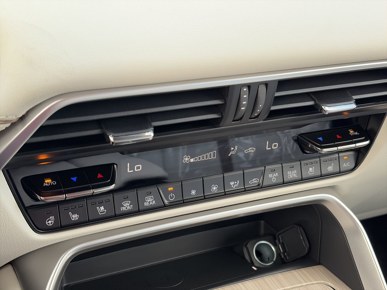Mazda CX-90 Plug-In Hybrid  2026