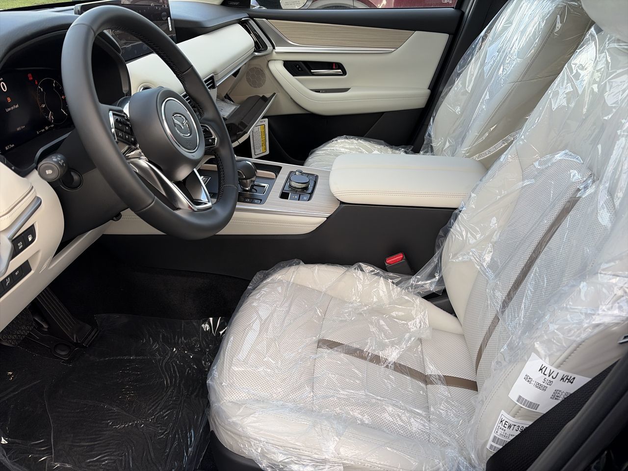 Mazda CX-90 Plug-In Hybrid  2026
