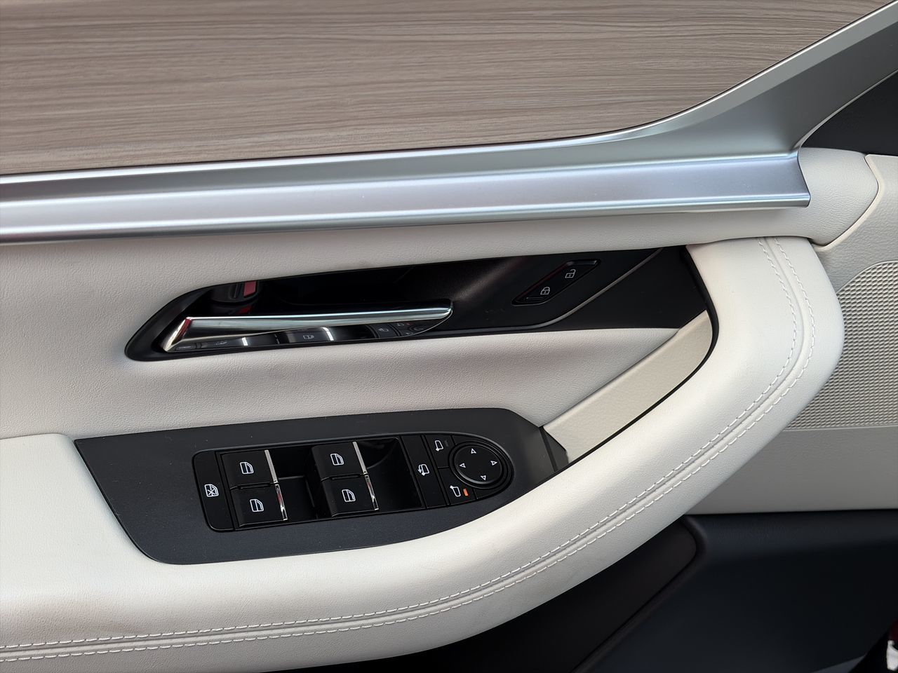 Mazda CX-90 Plug-In Hybrid  2026