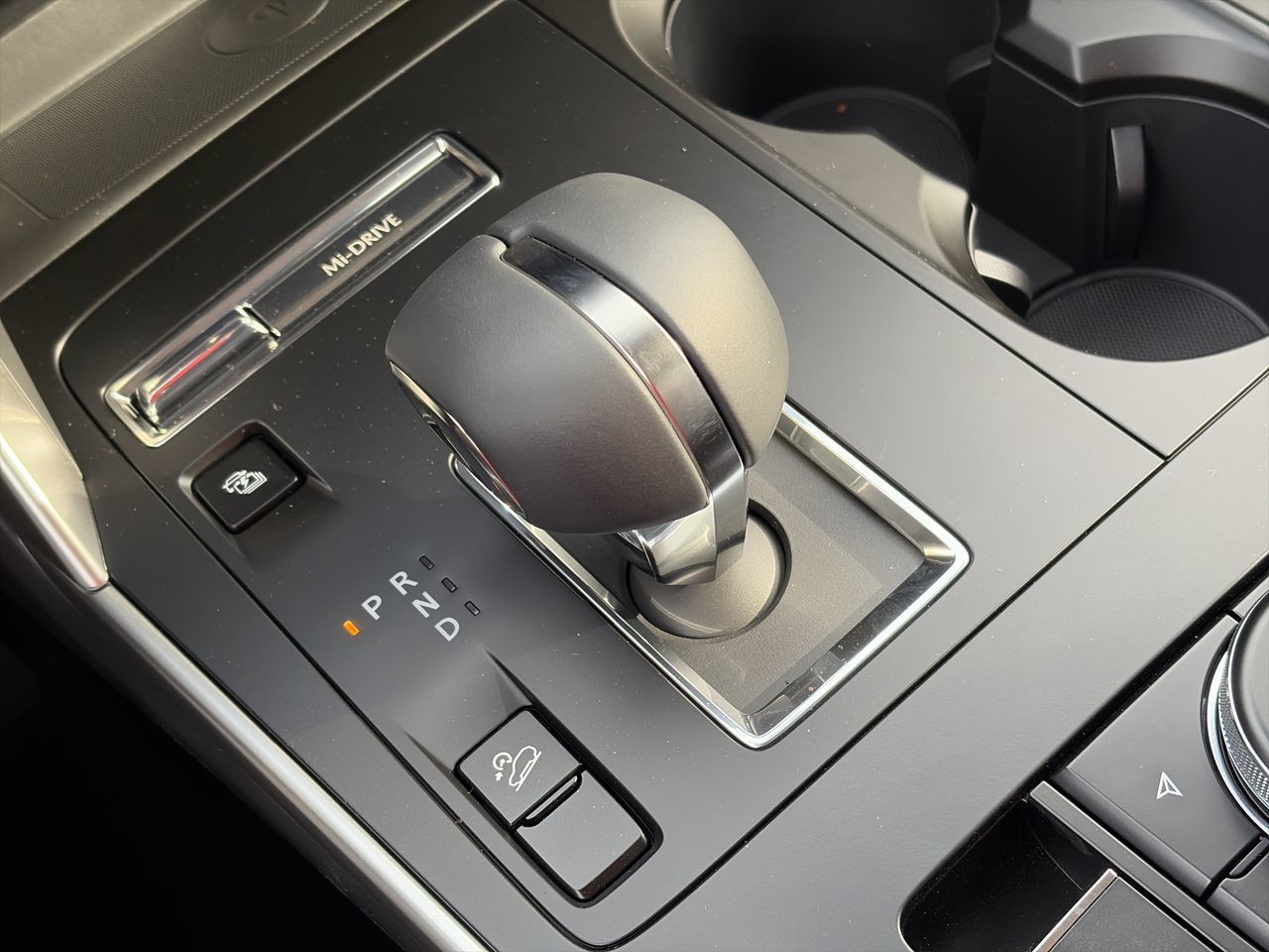Mazda CX-90 Plug-In Hybrid  2026
