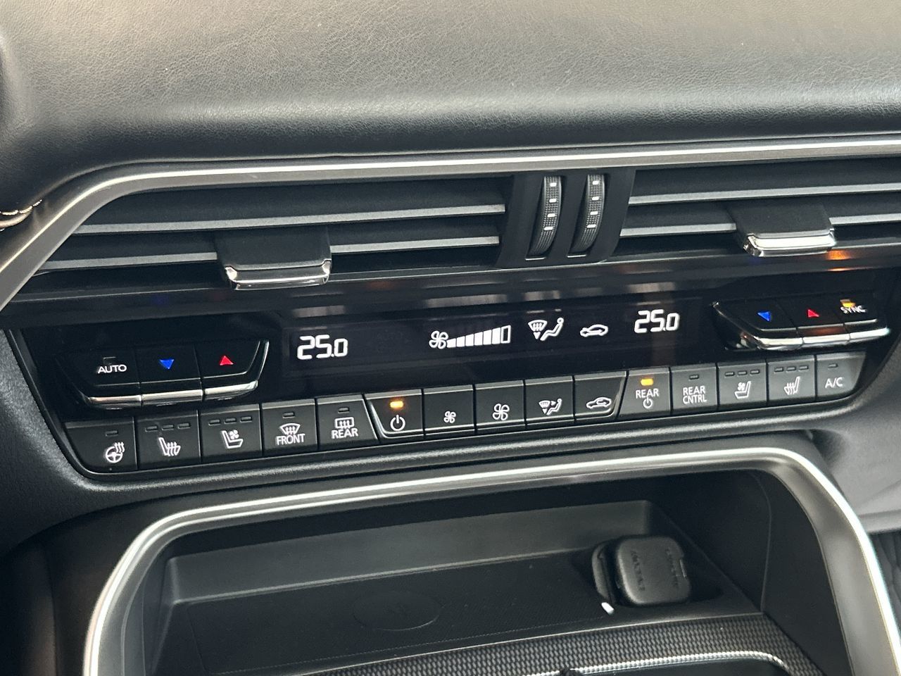 Mazda CX-90 Plug-In Hybrid  2026