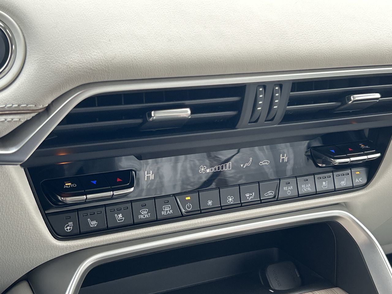 2026 Mazda CX-90 Plug-In Hybrid in Mississauga, Ontario