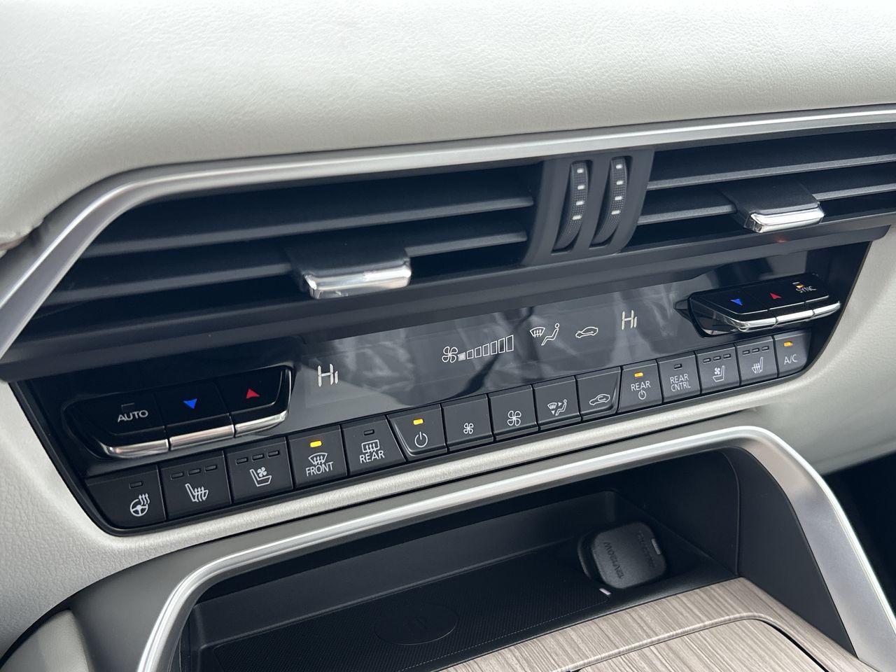 Mazda CX-90 Plug-In Hybrid  2026