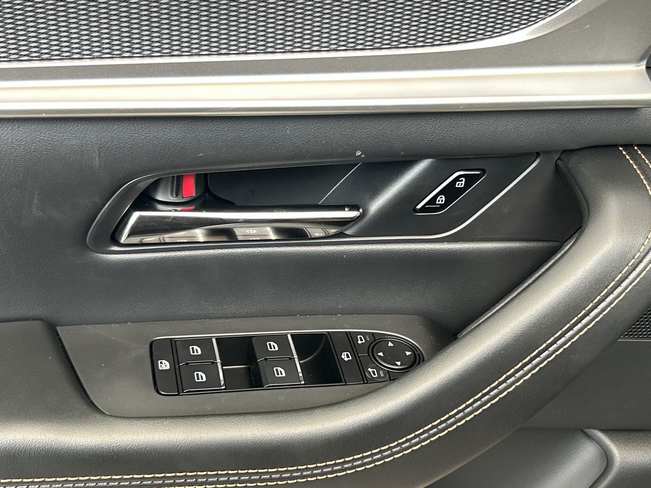 2026 Mazda CX-90 Plug-In Hybrid in Mississauga, Ontario