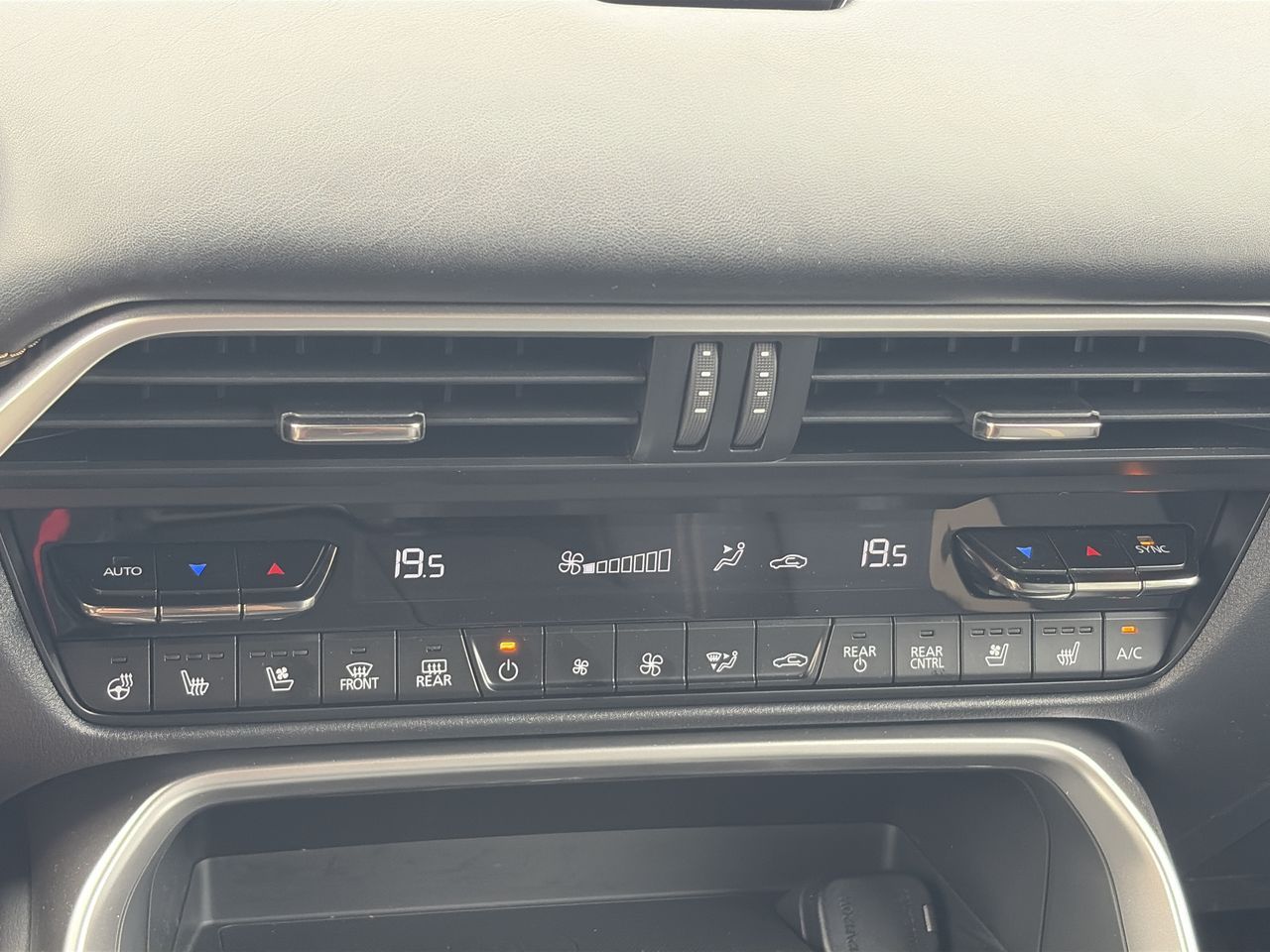 Mazda CX-90 Plug-In Hybrid  2026