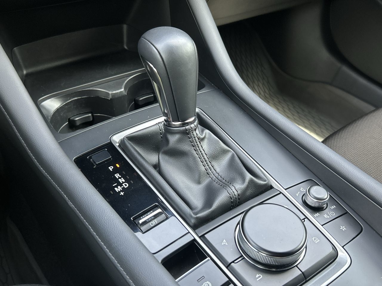 2024 Mazda 3 Sport in Mississauga, Ontario