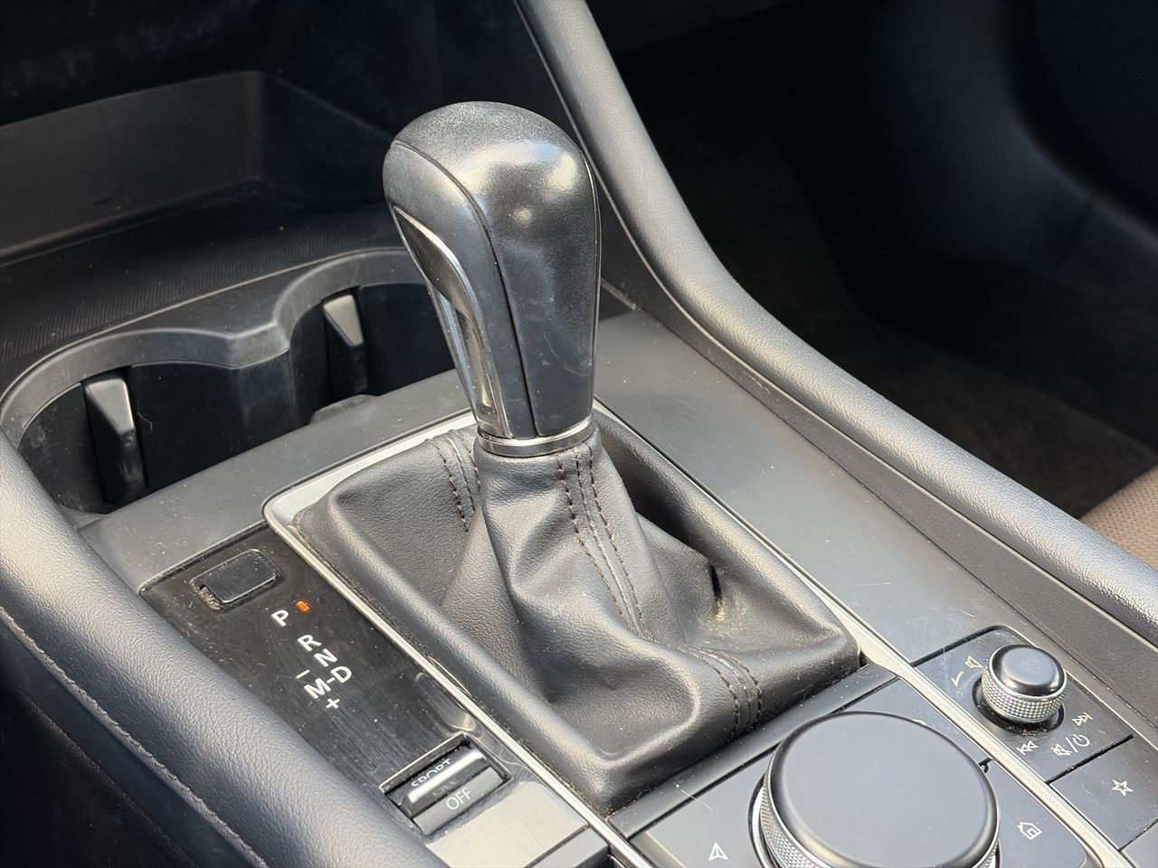 Mazda 3  2022