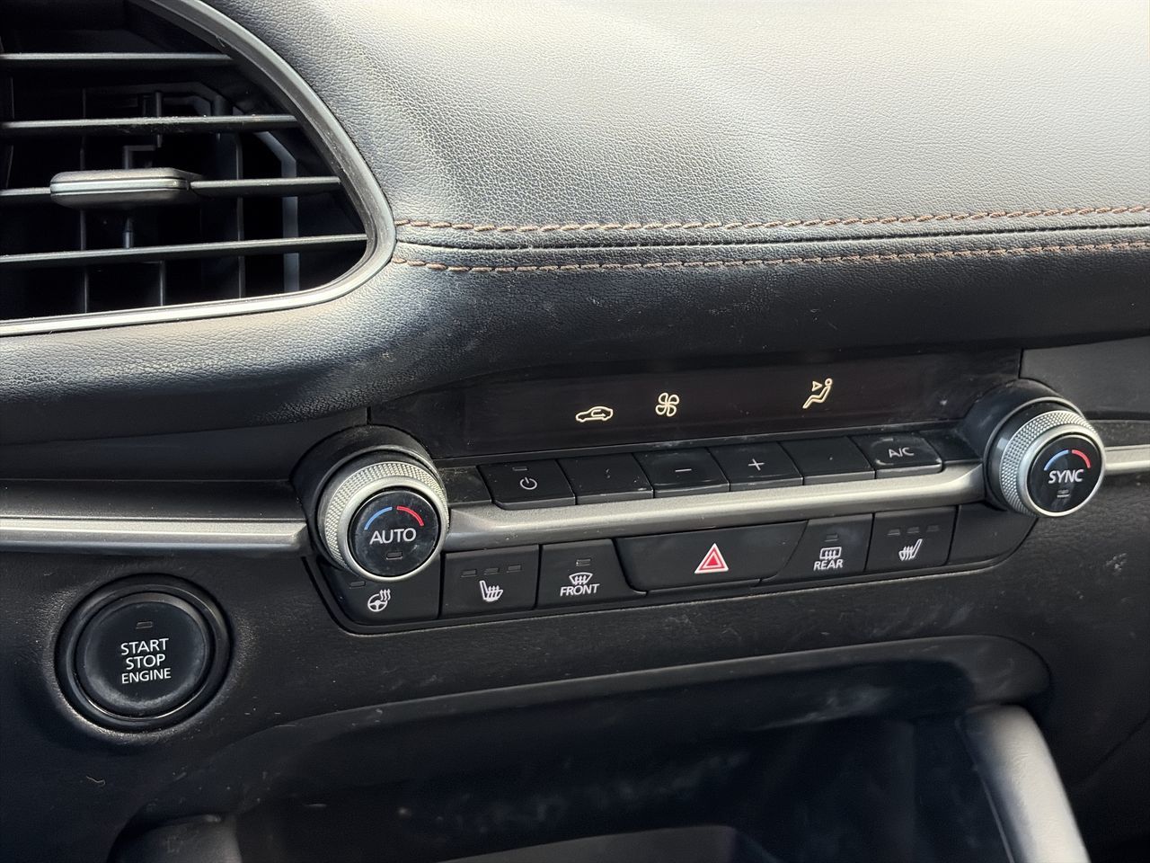 Mazda 3  2022