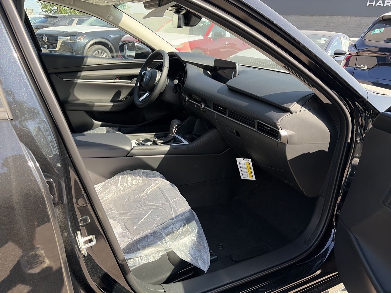 2026 Mazda 3 in Mississauga, Ontario