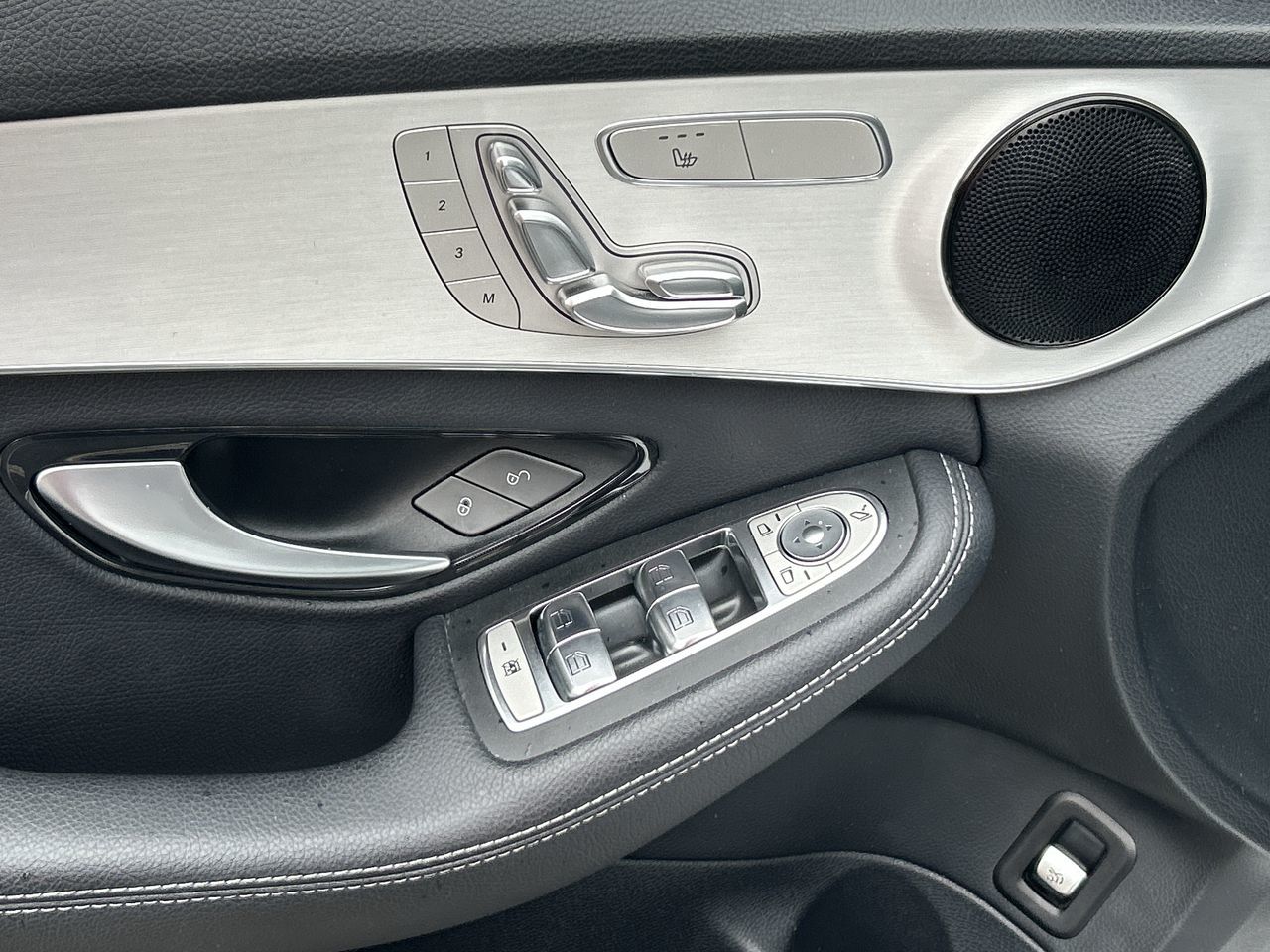 2021 Mercedes-Benz C300 in Mississauga, Ontario