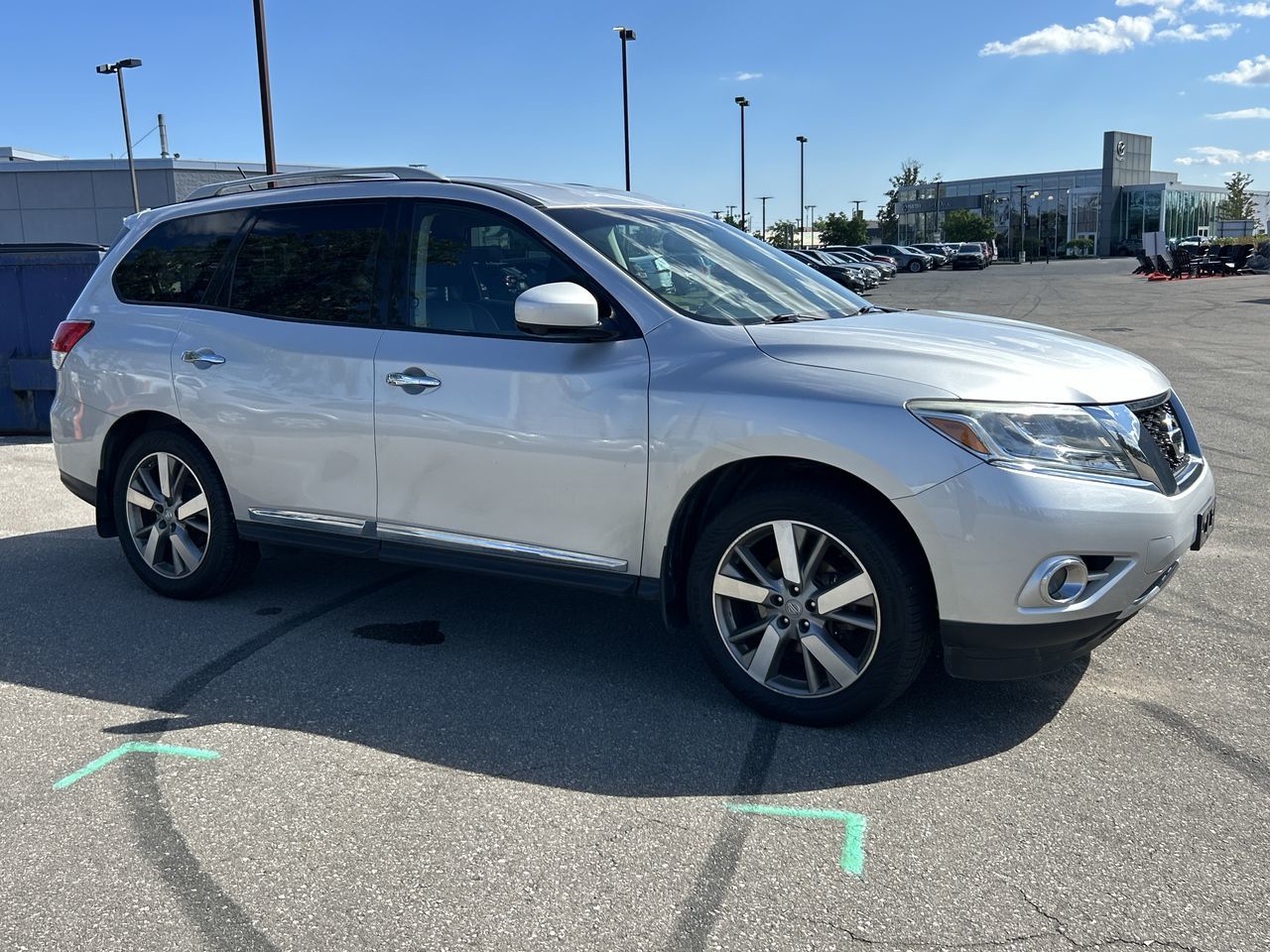 2014 Nissan Pathfinder in Mississauga, Ontario