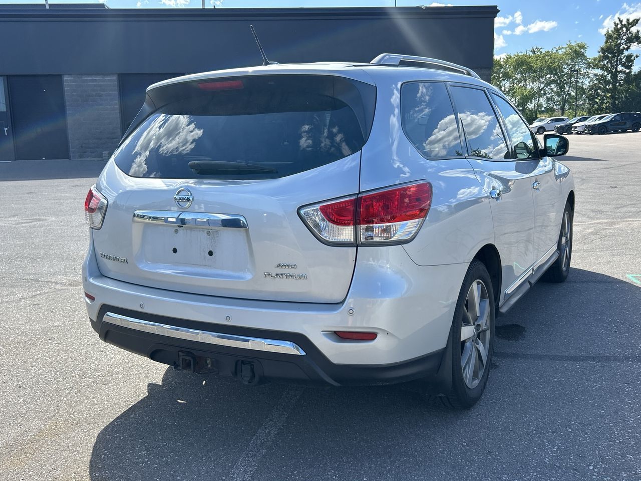 2014 Nissan Pathfinder in Mississauga, Ontario