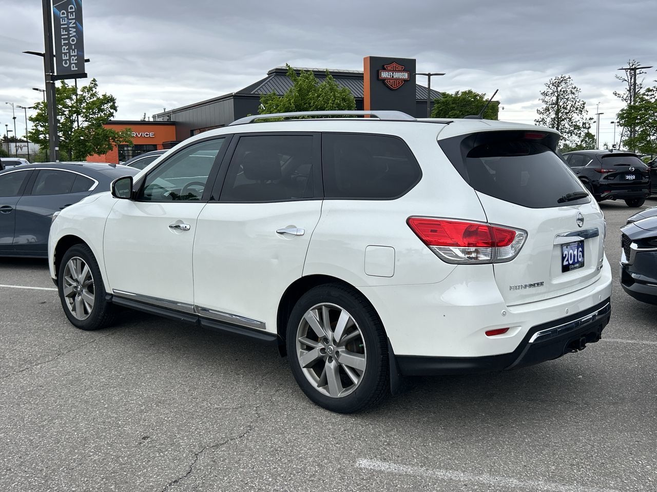2016 Nissan Pathfinder in Mississauga, Ontario