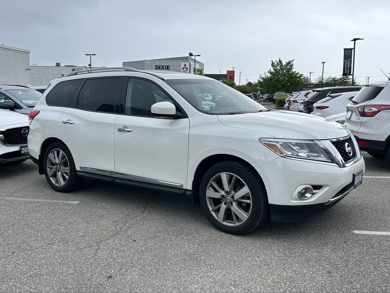 2016 Nissan Pathfinder in Mississauga, Ontario