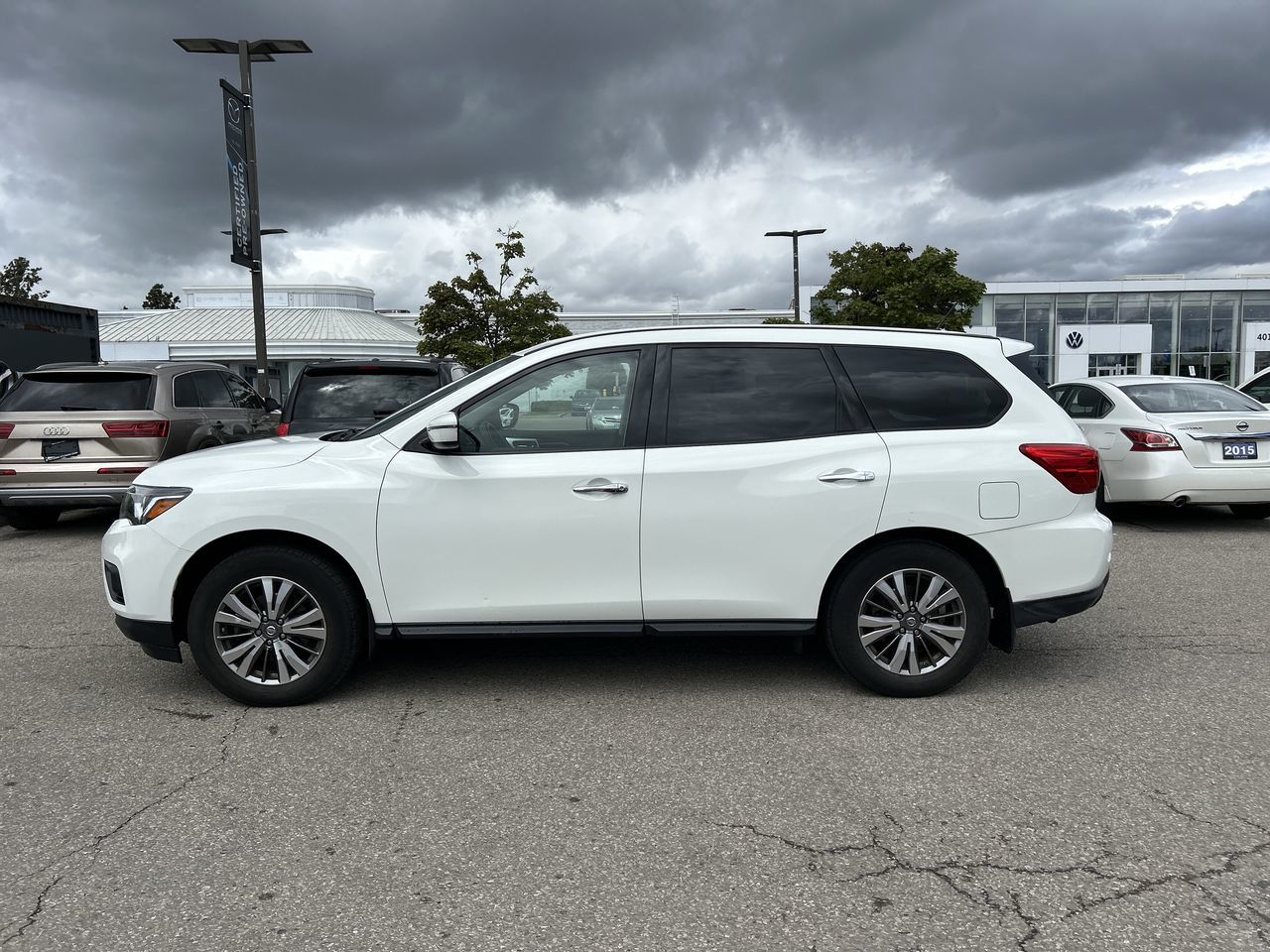 2018 Nissan Pathfinder in Mississauga, Ontario