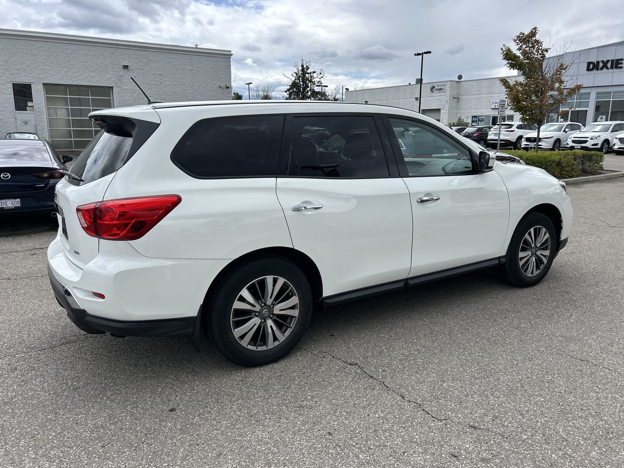2018 Nissan Pathfinder in Mississauga, Ontario