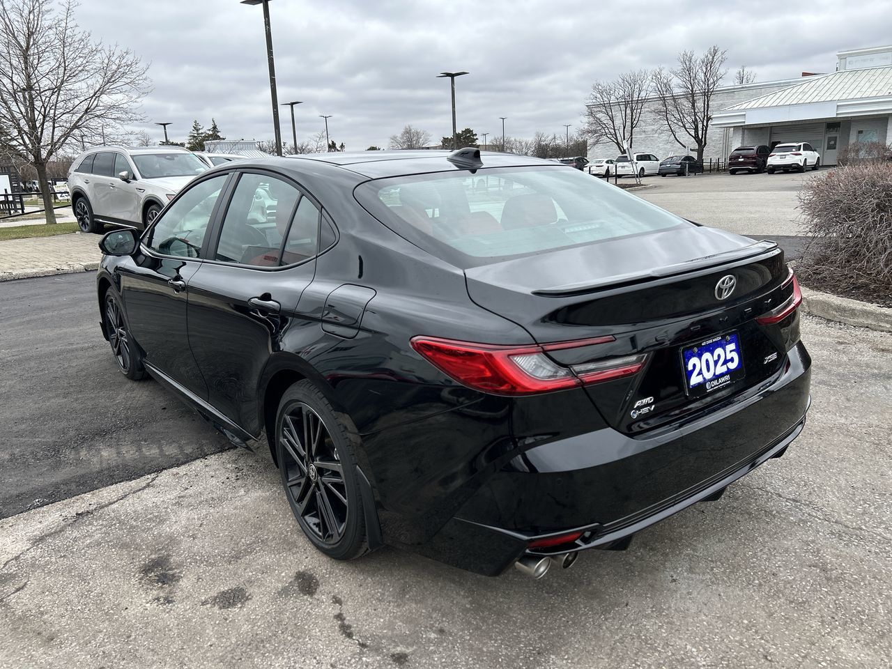 2025 Toyota Camry Hybrid