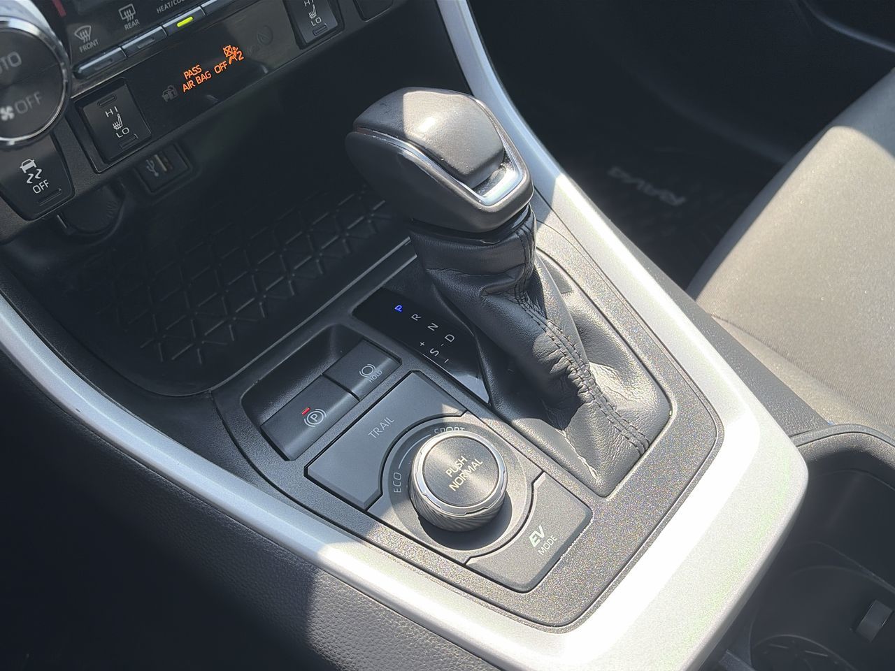 Toyota RAV4 Hybrid  2023