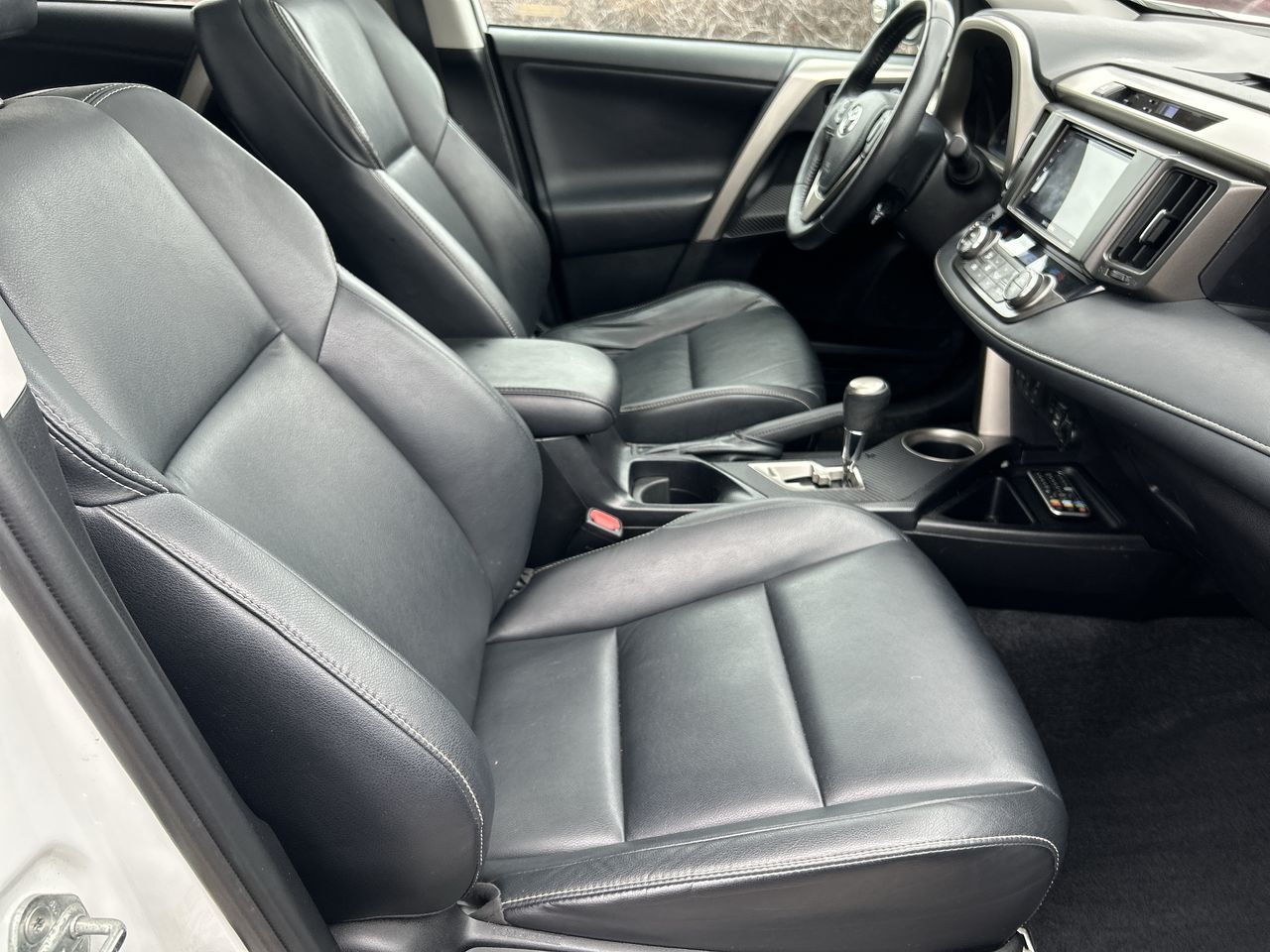 Toyota RAV4  2014
