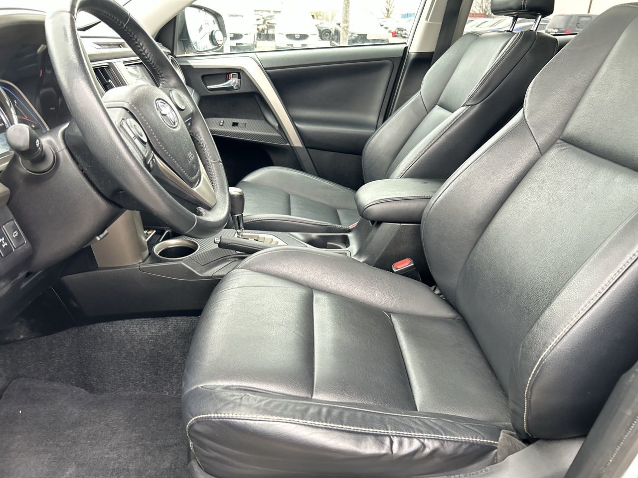 Toyota RAV4  2014