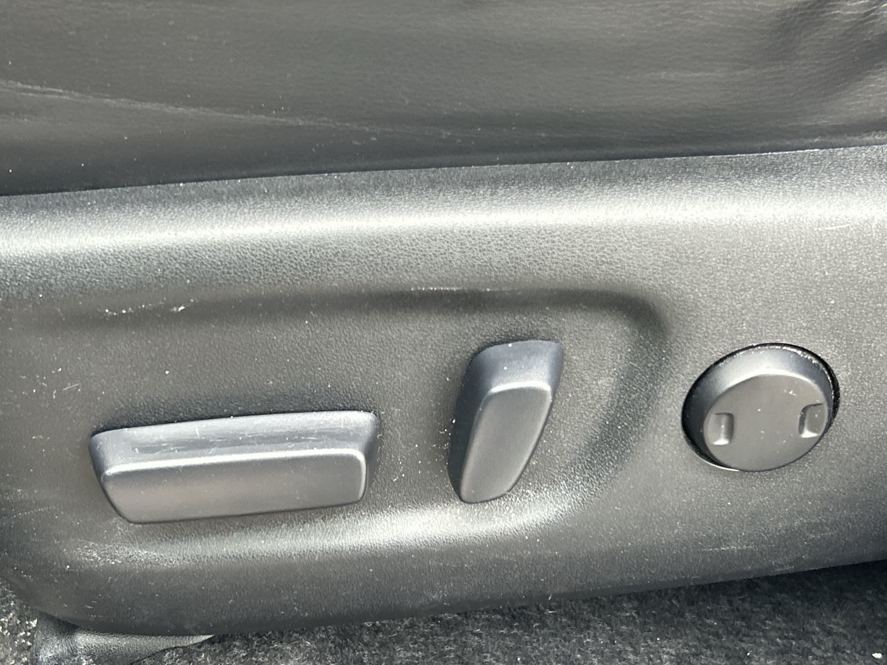 Toyota RAV4  2014