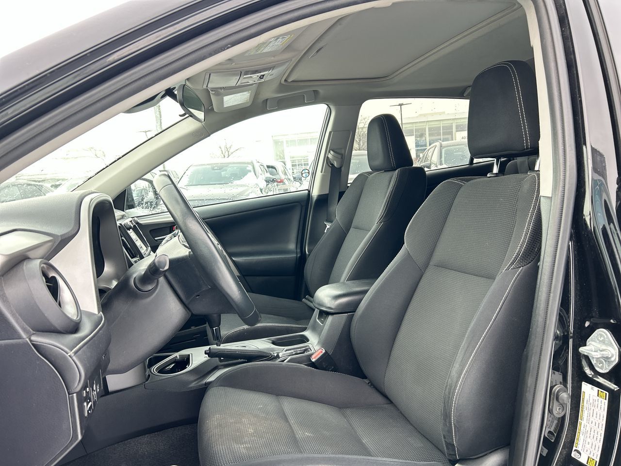 Toyota RAV4  2017 à Mississauga, Ontario