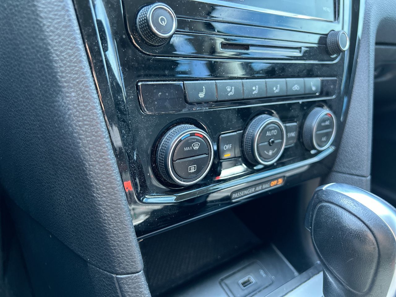 2020 Volkswagen Passat in Mississauga, Ontario
