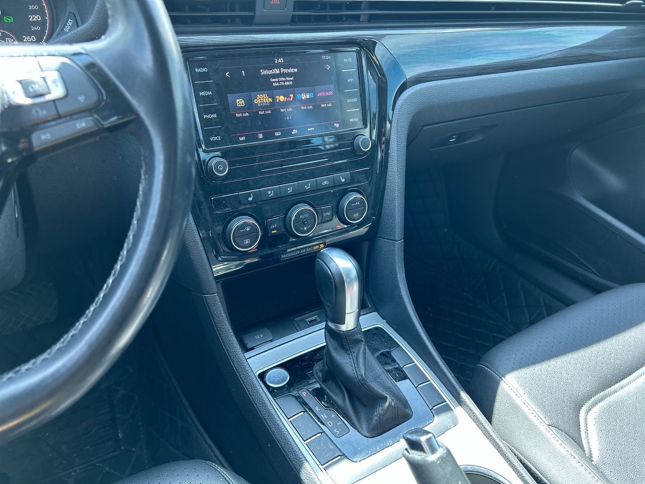 2020 Volkswagen Passat in Mississauga, Ontario