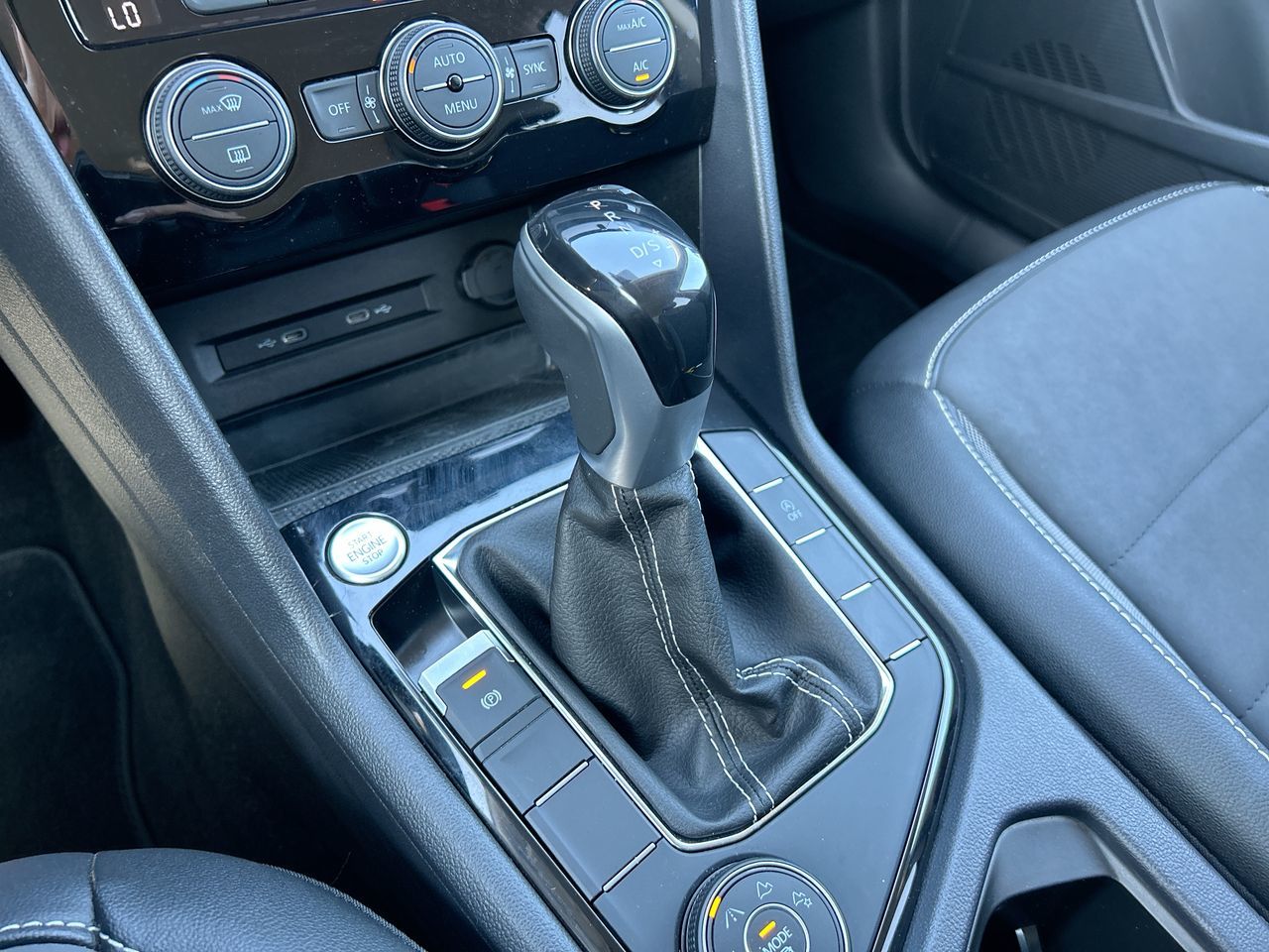 2023 Volkswagen Taos in Mississauga, Ontario